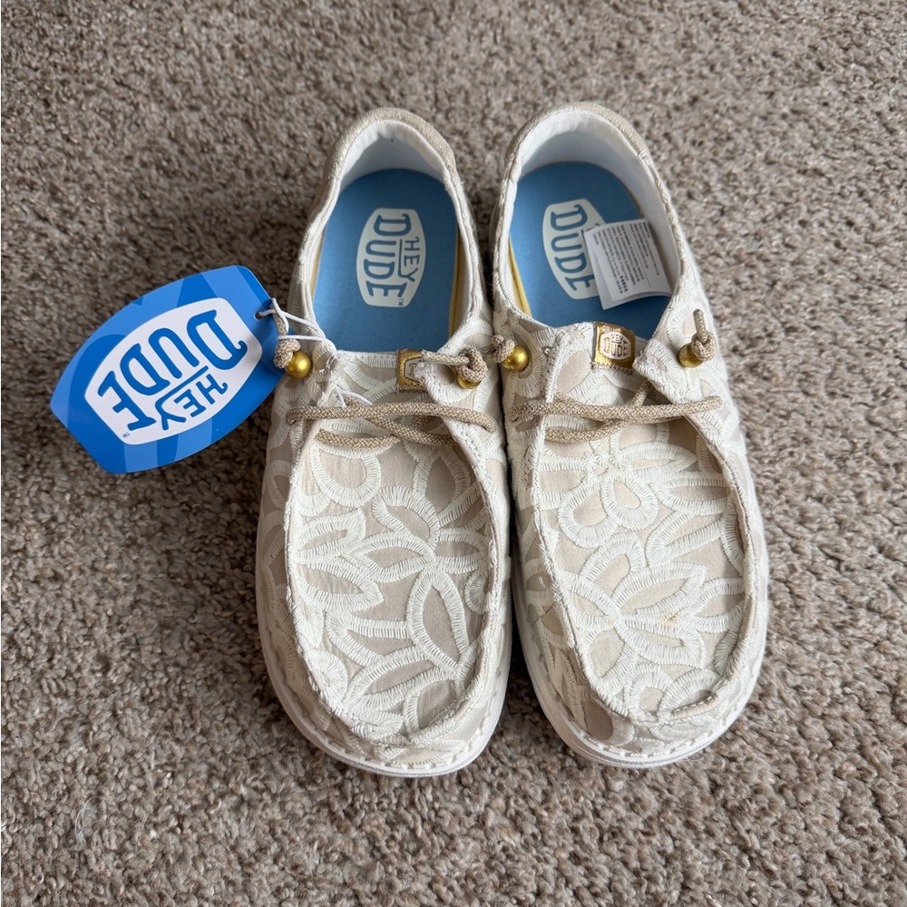 Hey Dude Wendy Metallic Lace Size 8